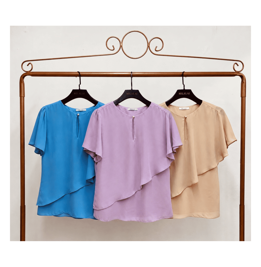 Blusa de Crepe Assimétrica com Botão no Decote - Milalai Blusa de Crepe Assimétrica com Botão no Decote - Milalai