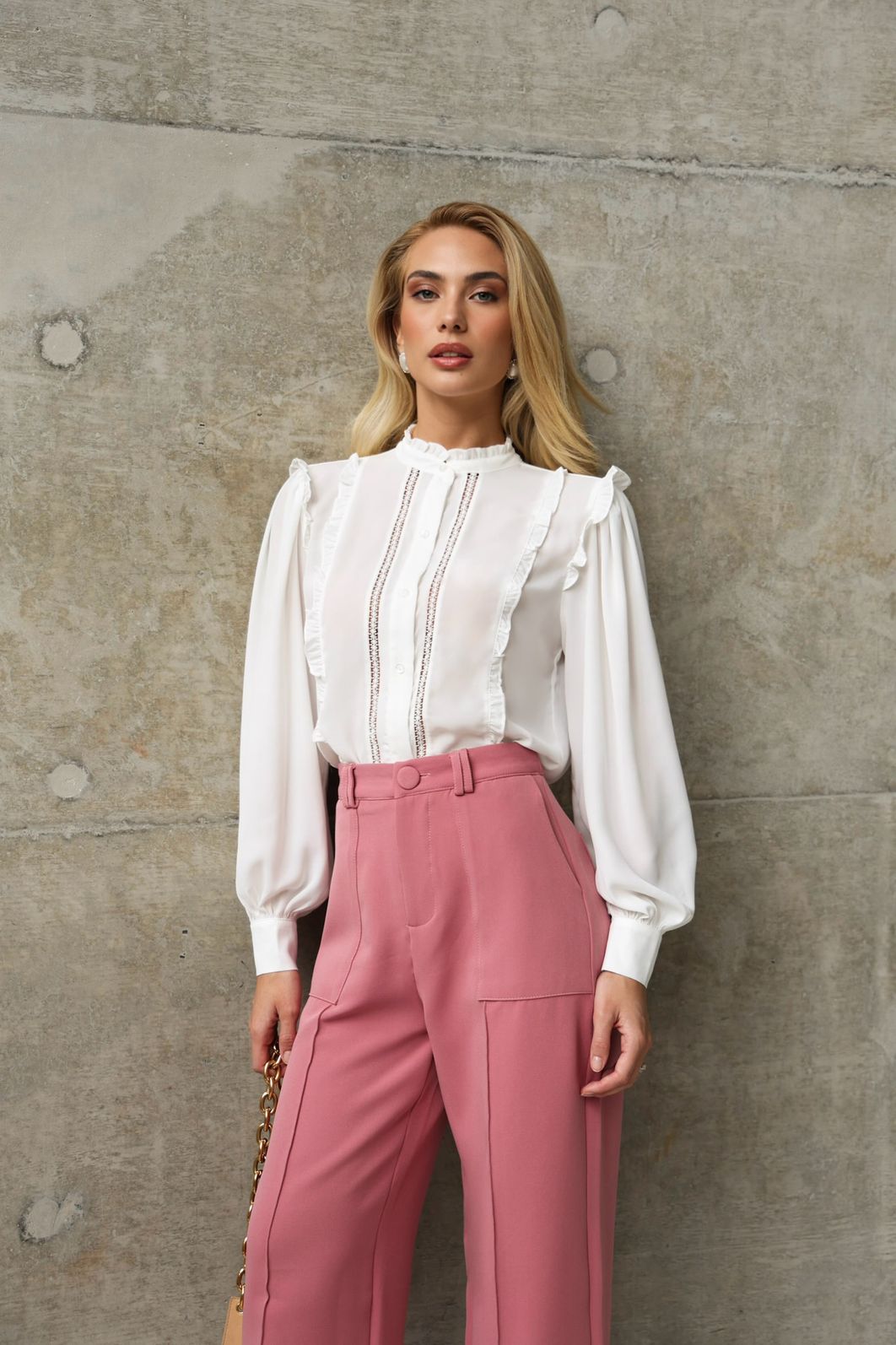 Camisa Crepe com Renda e Babados - Milalai Camisa Crepe com Renda e Babados - Milalai