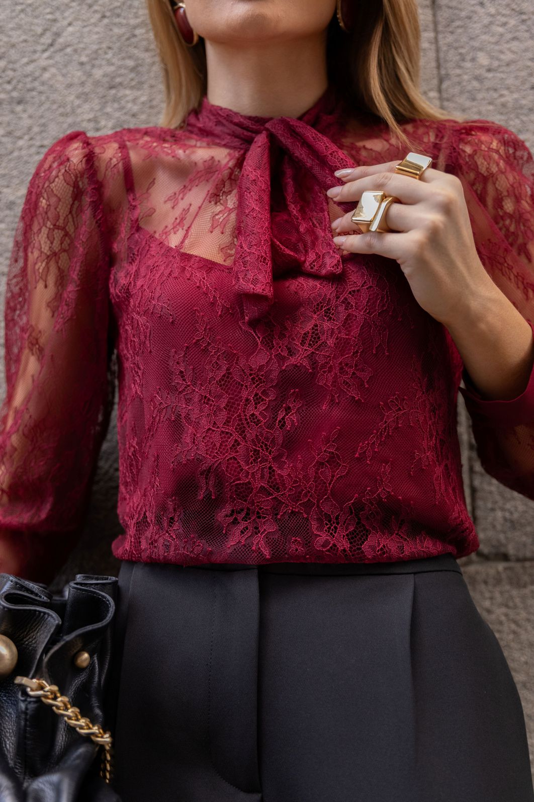 Blusa Manga Longa Gola Laço Renda - Doce Flor