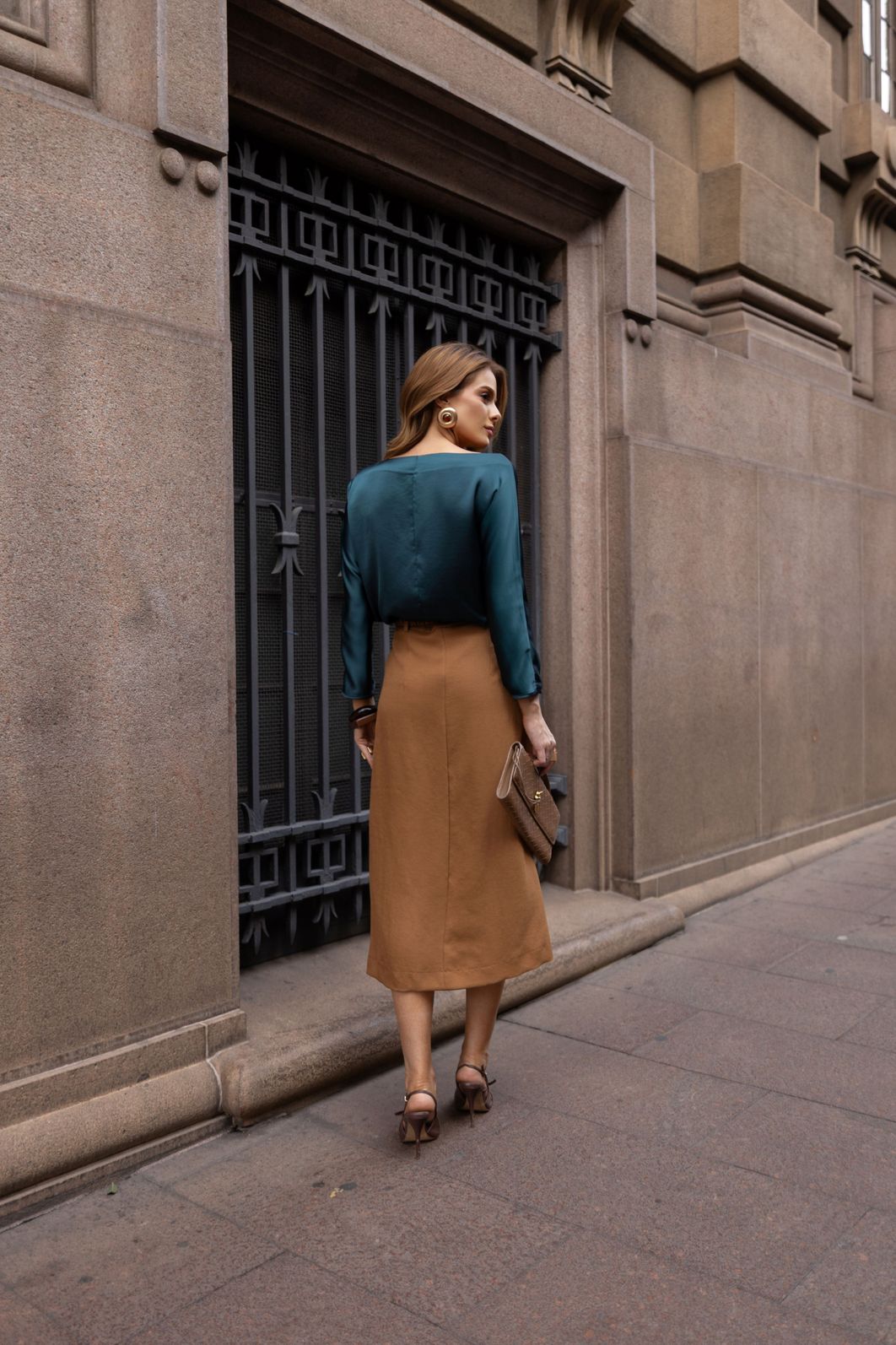 Saia Midi Fenda Viscose Mista - Doce Flor