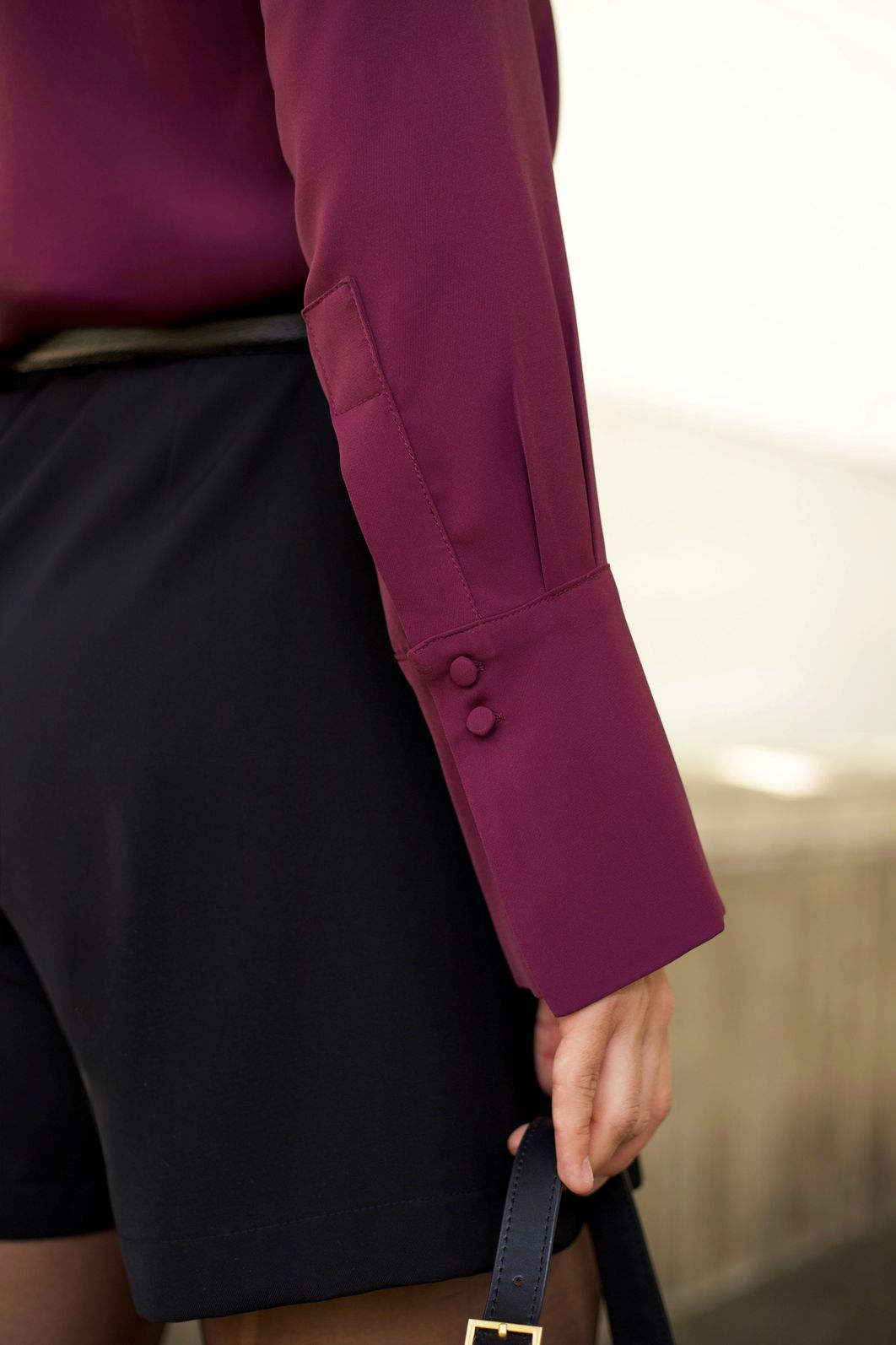 Blusa Manga Longa Acetinada Botões - Doce Flor