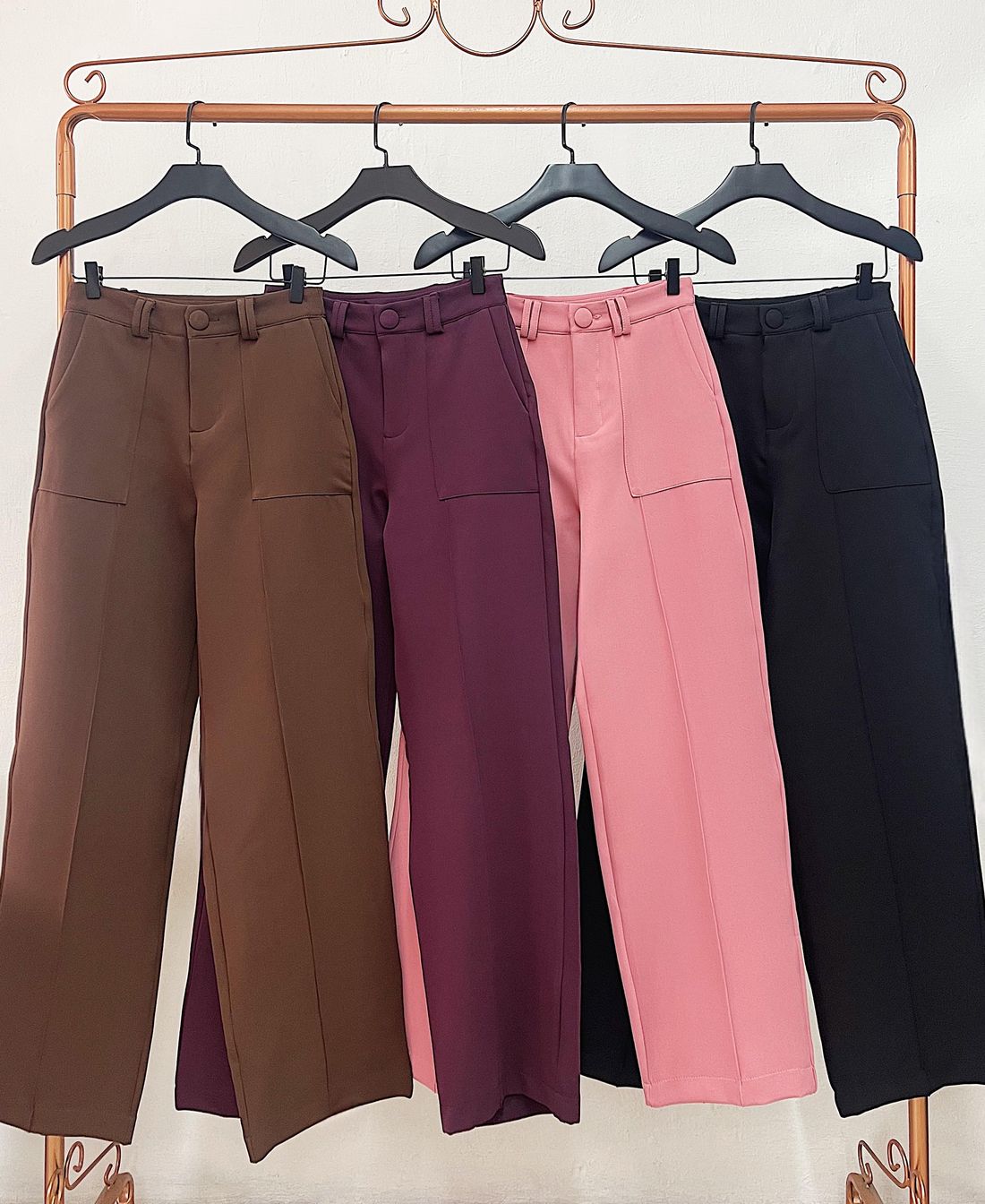 Calça Alfaiataria Reta Com Recorte - Milalai