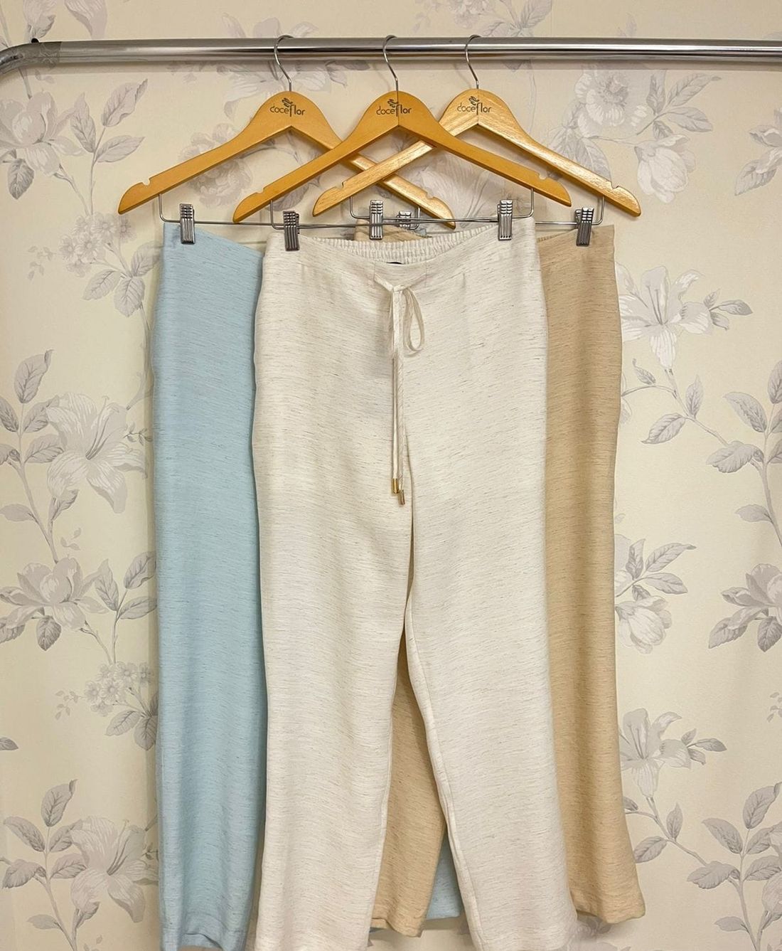 Calça Com Amarração e Bolsos - Doce Flor Calça Com Amarração e Bolsos - Doce Flor