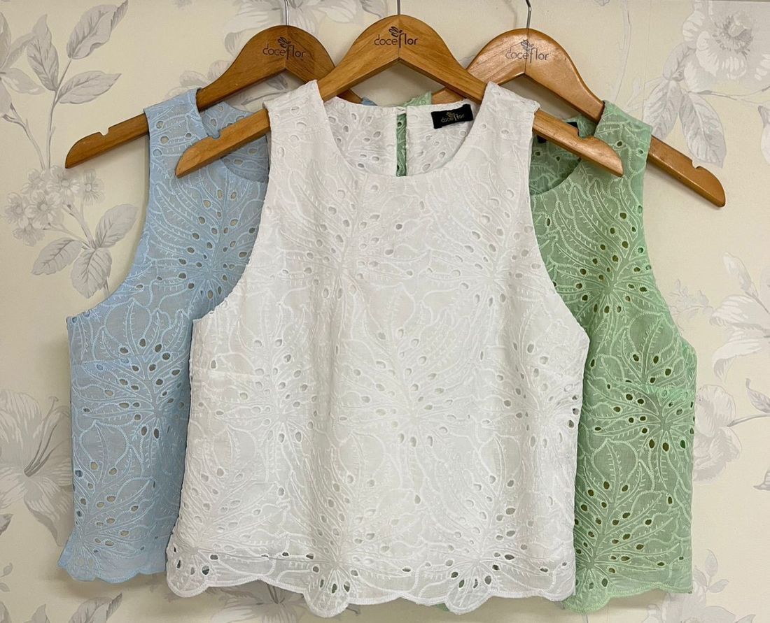 Blusa Laise Cavada Com Babado - Doce Flor Blusa Laise Cavada Com Babado - Doce Flor