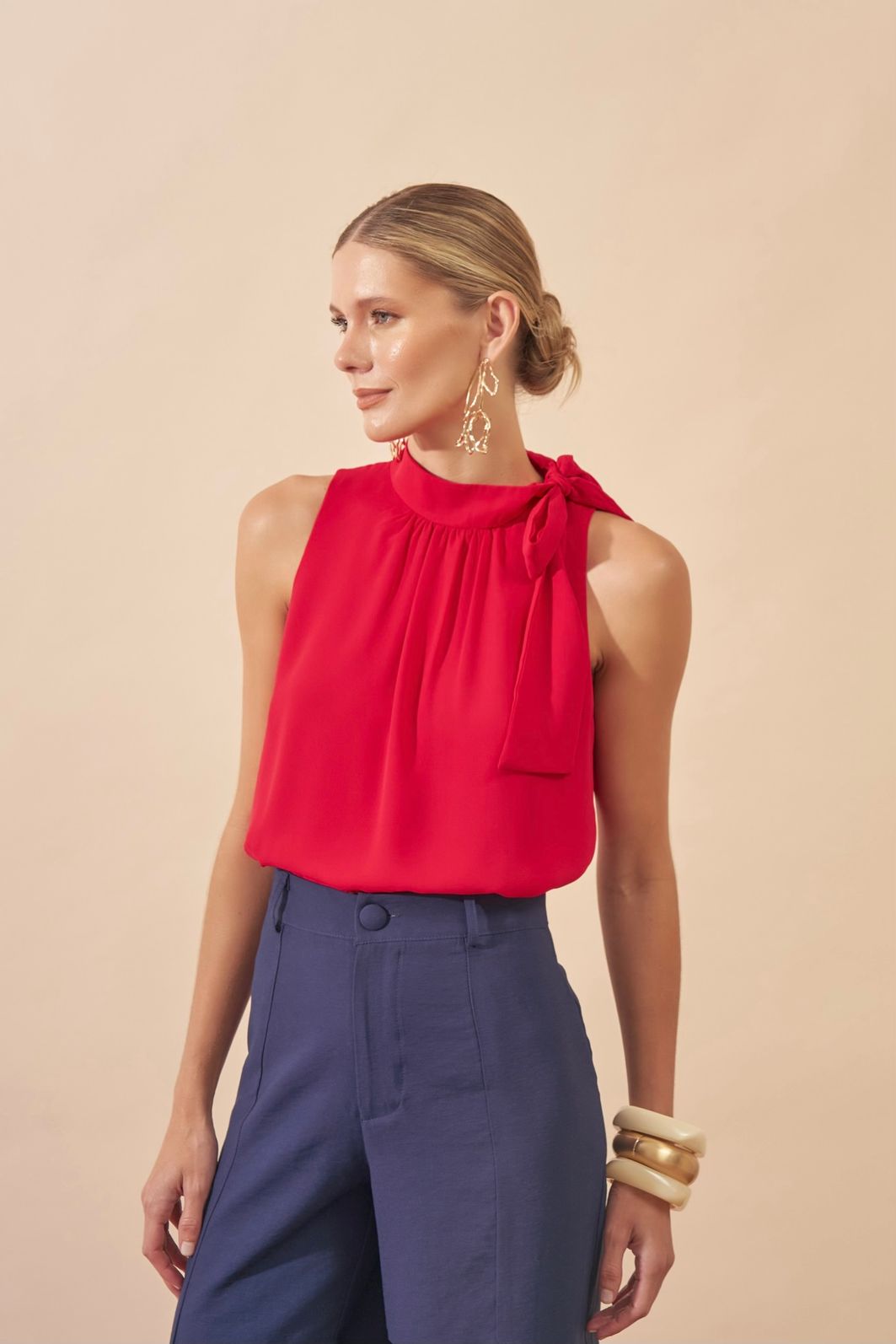 Regata Laço Decote Ombro Botão - Milalai Regata Laço Decote Ombro Botão - Milalai