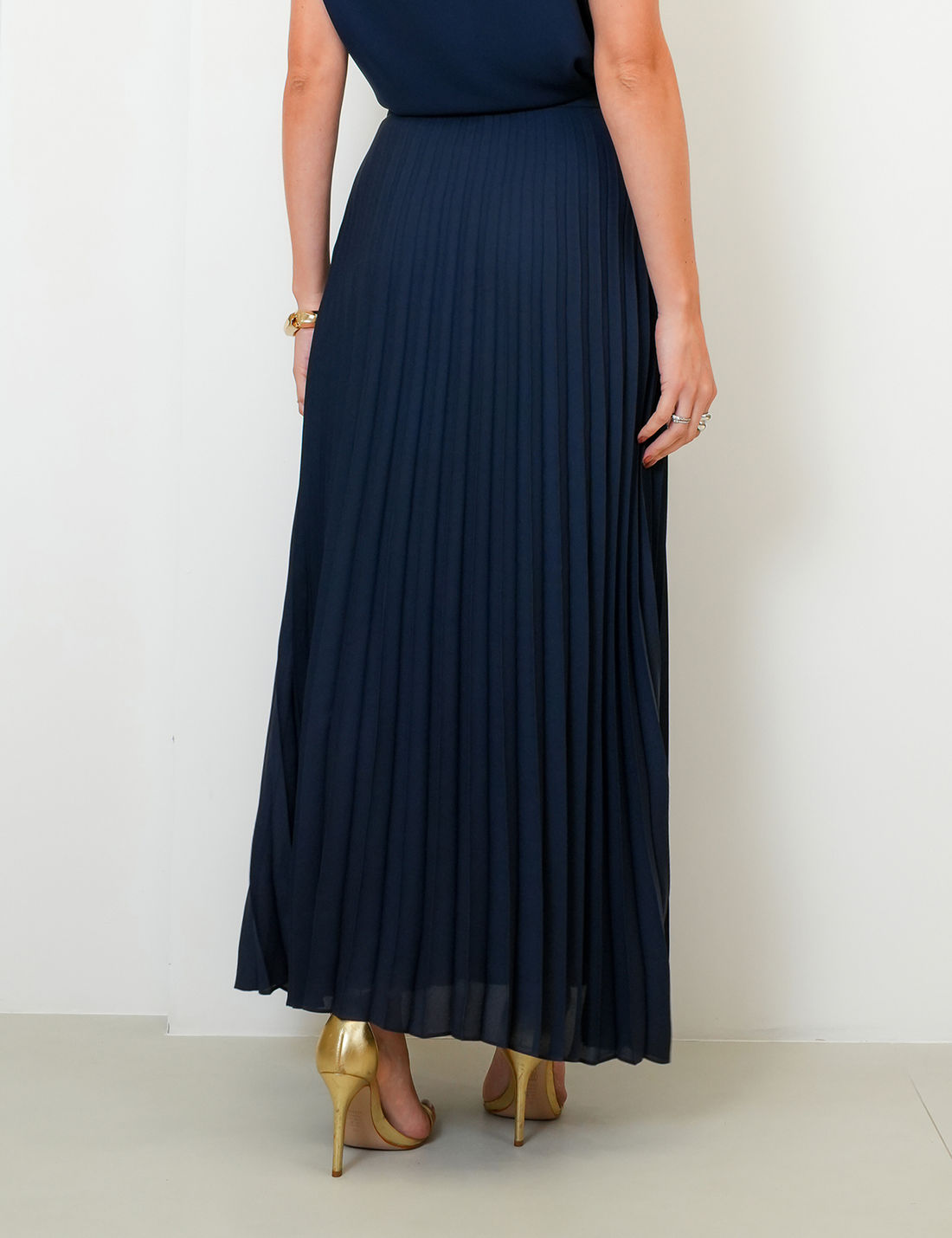 Saia Longa Brigitte Plissada - Unique Chic Saia Longa Brigitte Plissada - Unique Chic