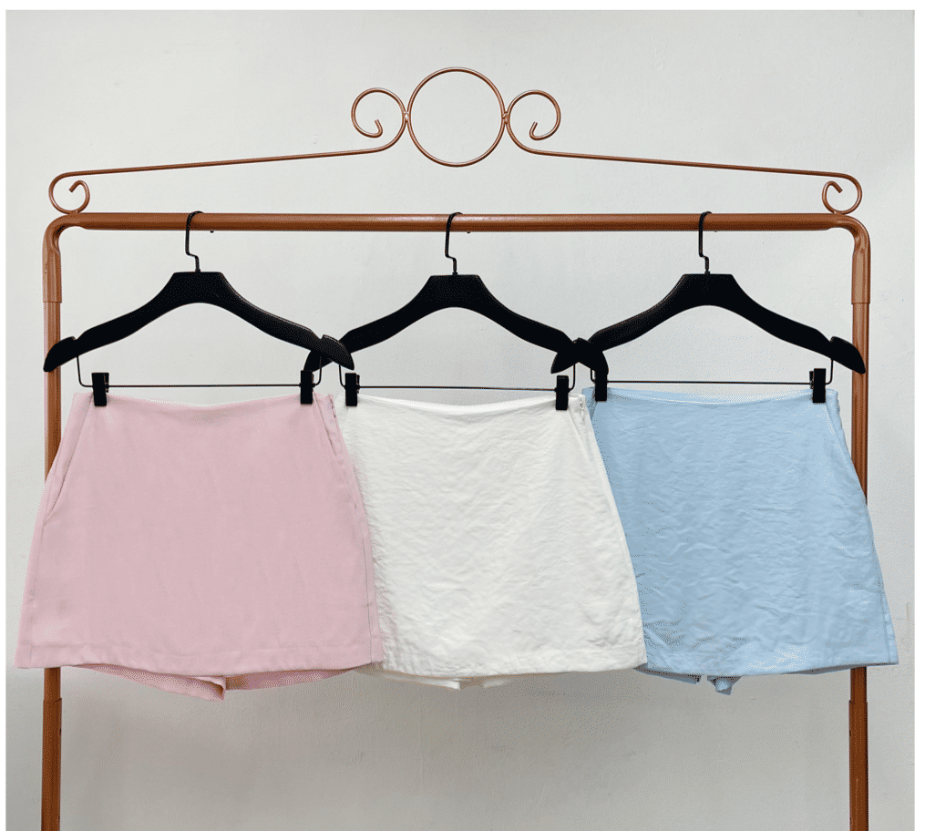 Shorts Saia em Twill com Zíper Lateral e Bolsos - Milalai