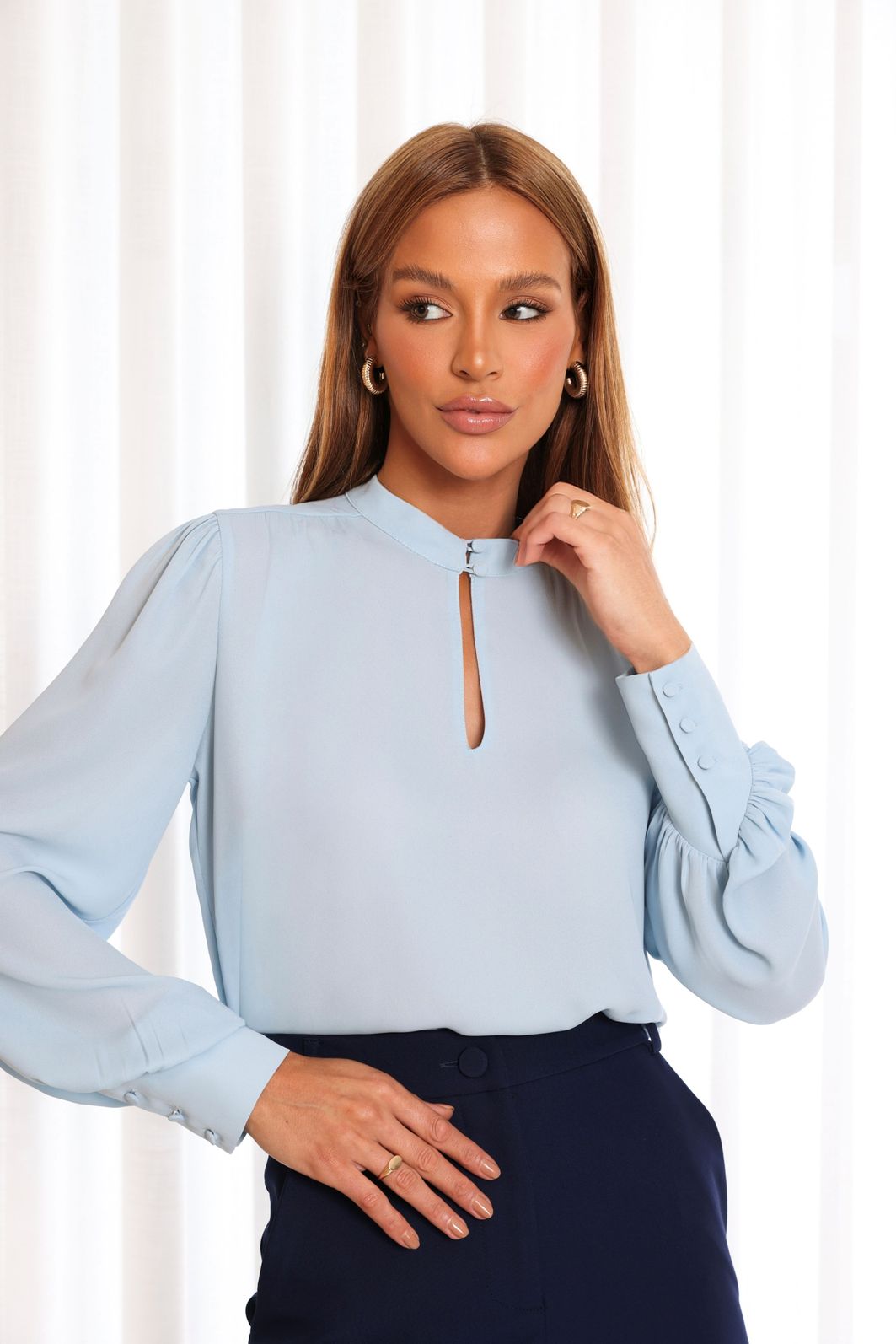 Blusa Crepe Gola Manga Bufante - Doce Flor