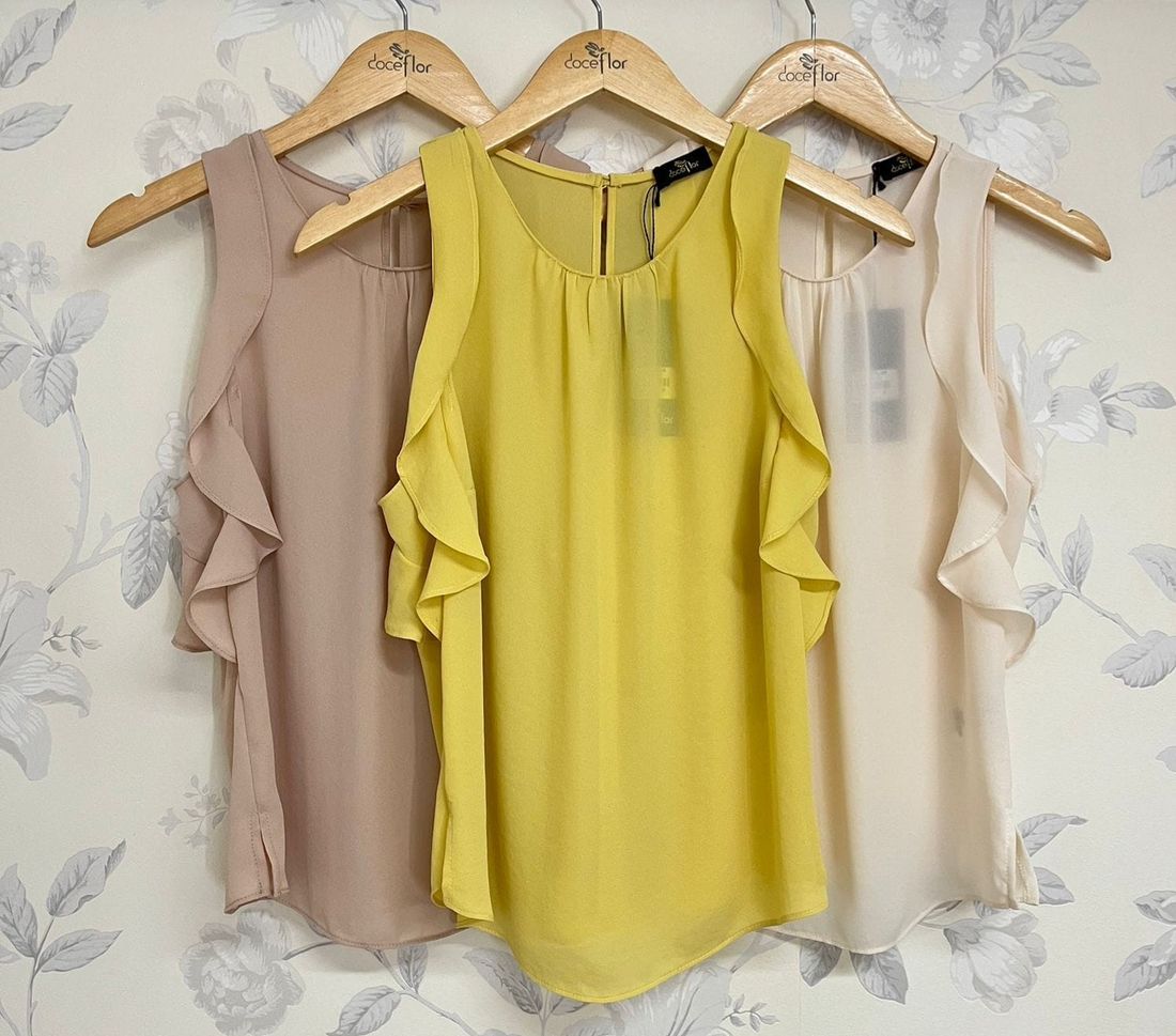 Blusa Cavada com Jabots - Doce Flor