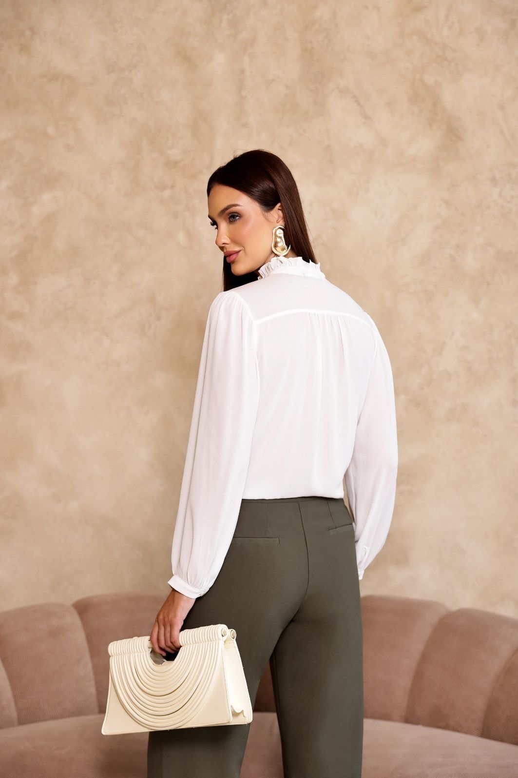 Camisa Social Feminina Gola Laço - Doce Flor Camisa Social Feminina Gola Laço - Doce Flor