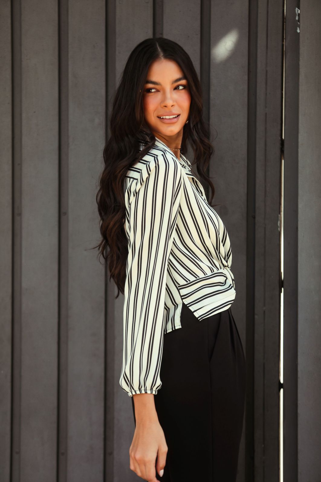 Camisa Crepe Torcida Listrada - Donna Ritz Camisa Crepe Torcida Listrada - Donna Ritz