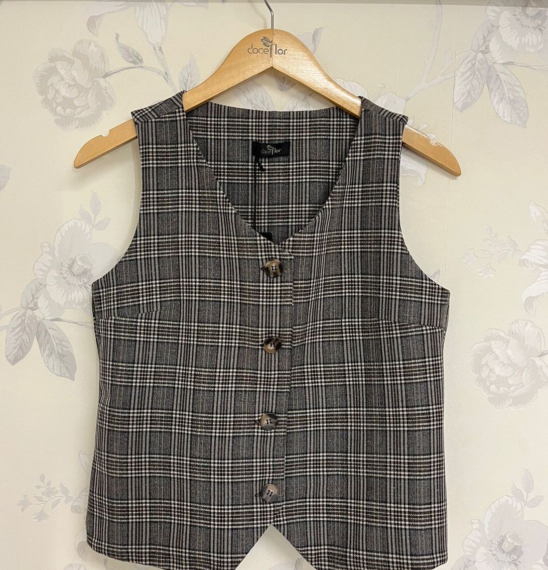 Colete Xadrez Decote V Alfaiataria - Doce Flor