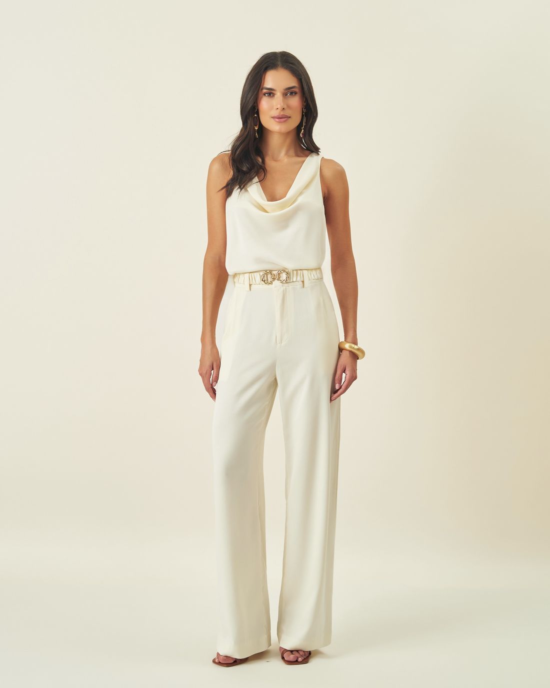 Regata Feminina Viscose Sarja Gola Degagê - Milalai Regata Feminina Viscose Sarja Gola Degagê - Milalai