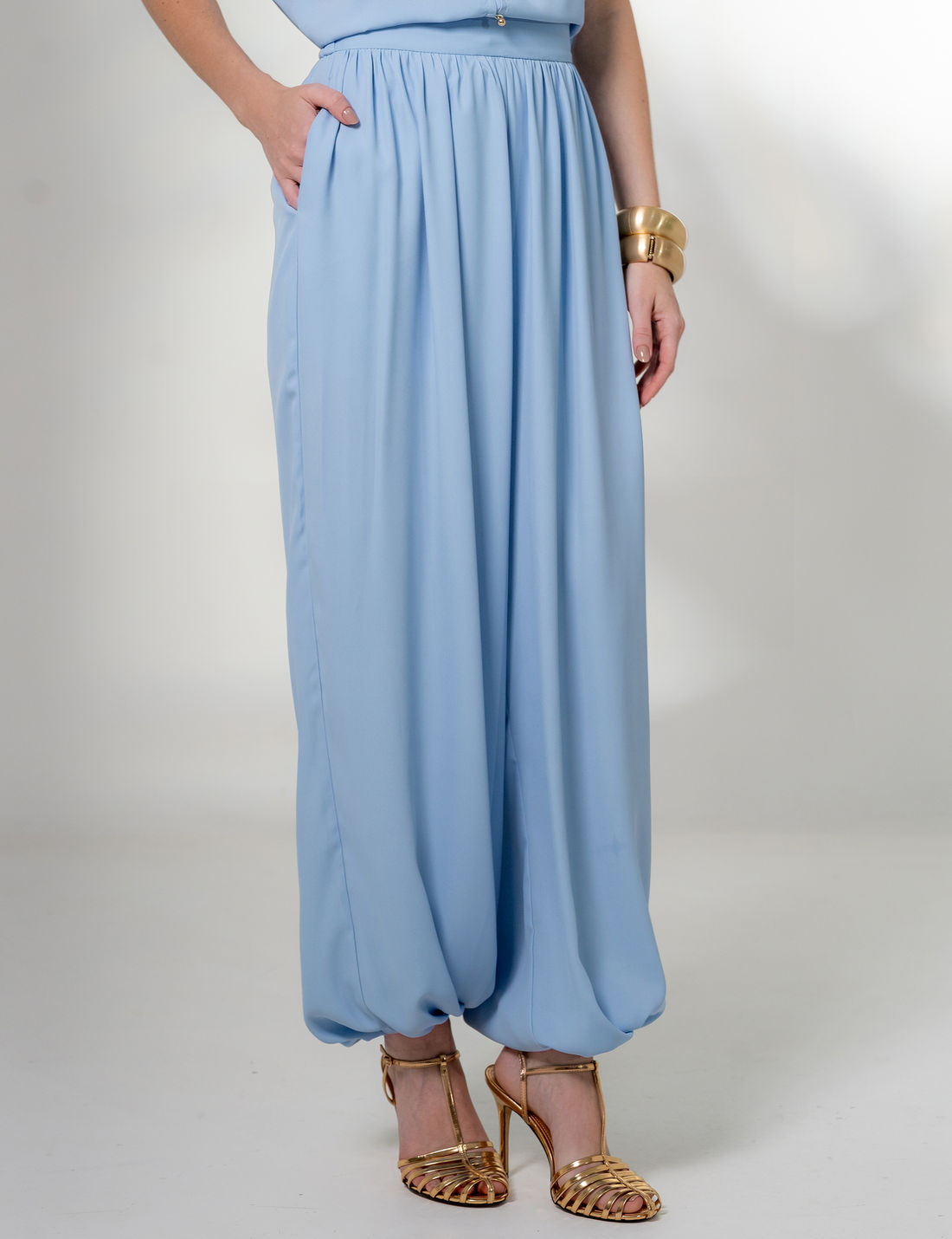 Calça Aladim Ísis Crepe - Unique Chic Calça Aladim Ísis Crepe - Unique Chic