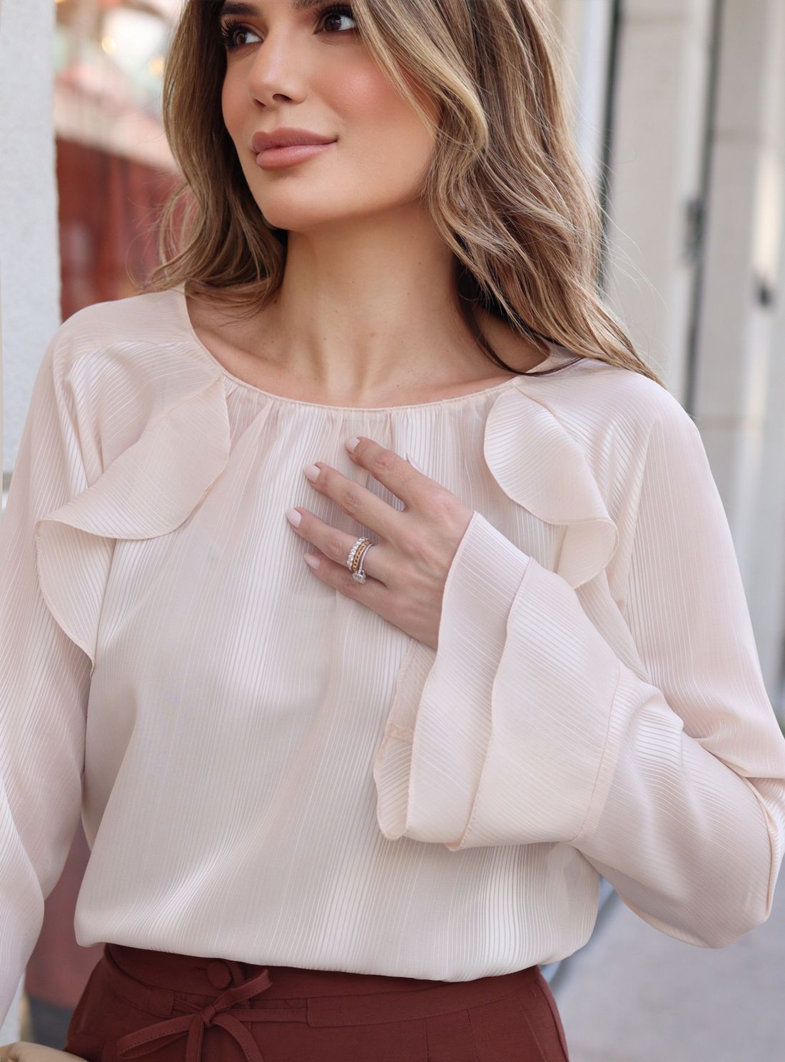 Blusa Chiffon Jacquard Com Jabots - Doce Flor Blusa Chiffon Jacquard Com Jabots - Doce Flor