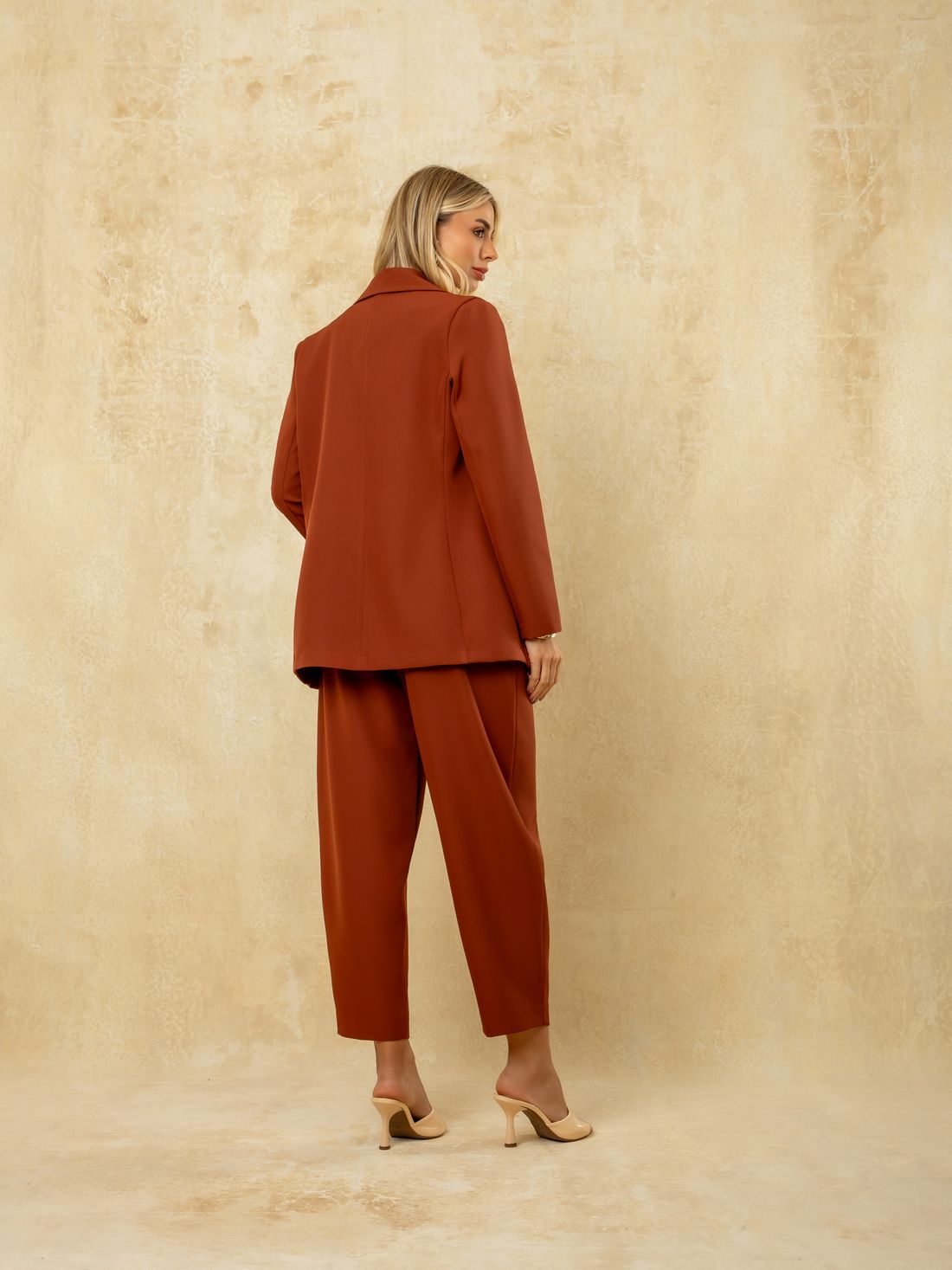 Blazer Feminino de Alfaiataria com Botões Dourados- Doce Flor
