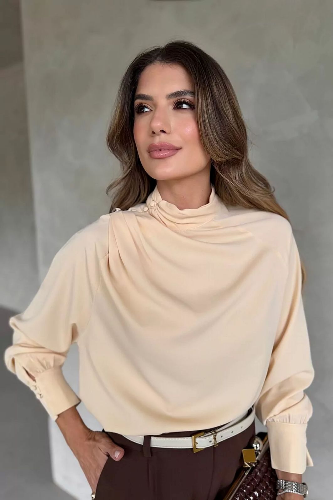 Blusa Acetinada Manga Longa - Doce Flor