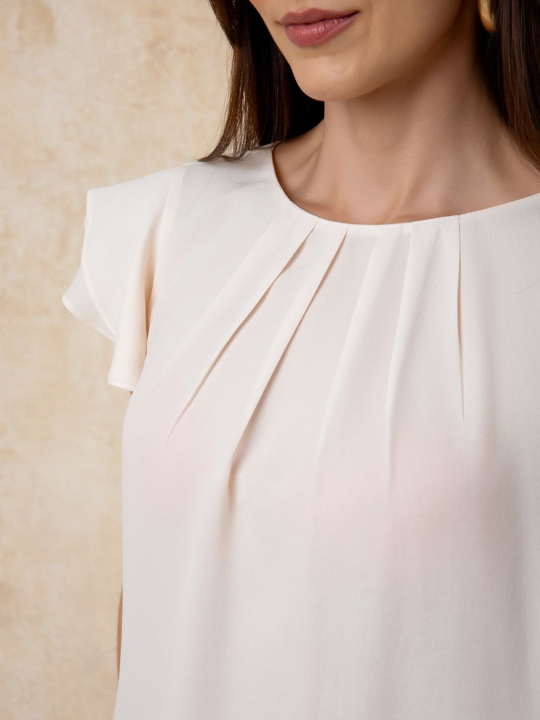 Blusa Crepe Pregas Babados Na Manga - Doce Flor Blusa Crepe Pregas Babados Na Manga - Doce Flor