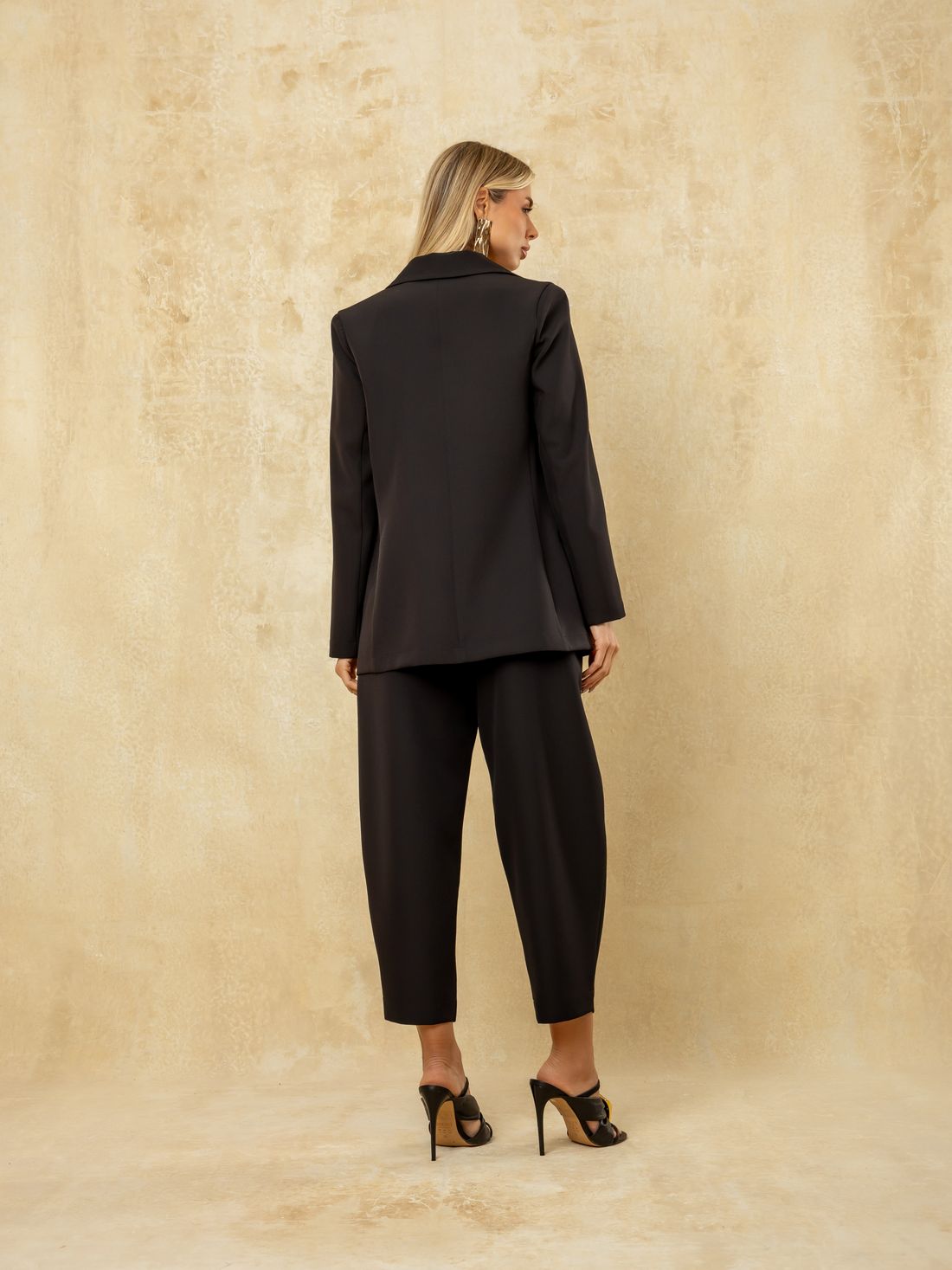 Blazer Feminino de Alfaiataria com Botões Dourados- Doce Flor