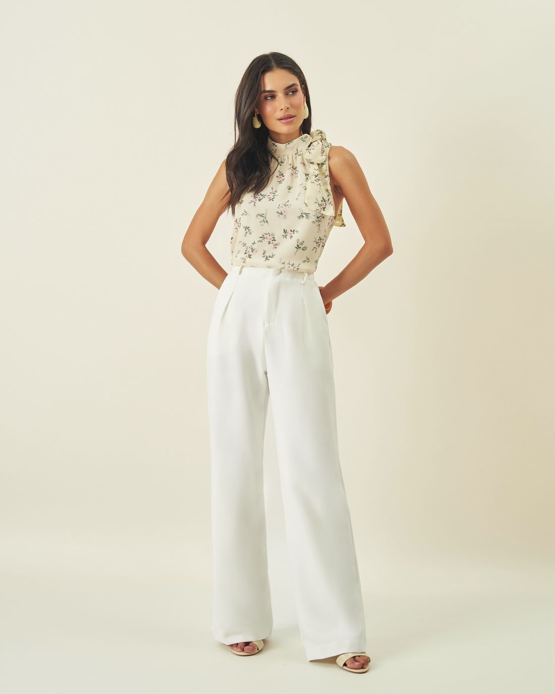 Calça Feminina Alfaiataria Reta com Botão Forrado - Milalai Calça Feminina Alfaiataria Reta com Botão Forrado - Milalai