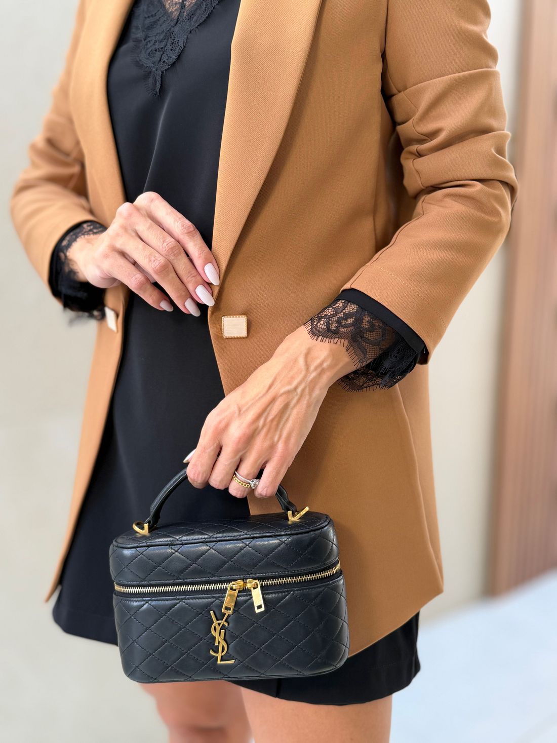 Blazer Alongado Alfaiataria Botão Esmaltado - Doce Flor