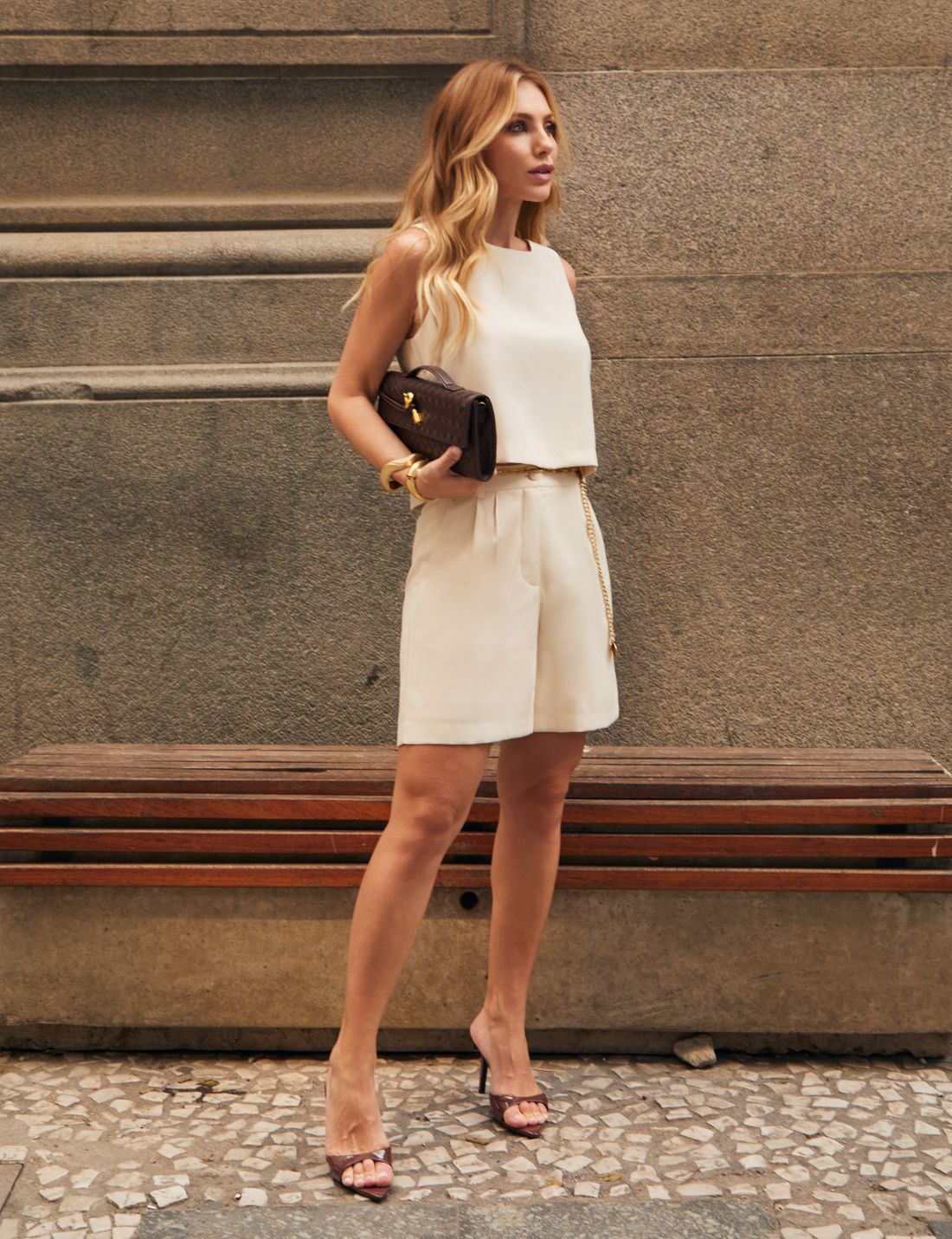 Regata com Botão nas Costas - Doce Flor Regata com Botão nas Costas - Doce Flor