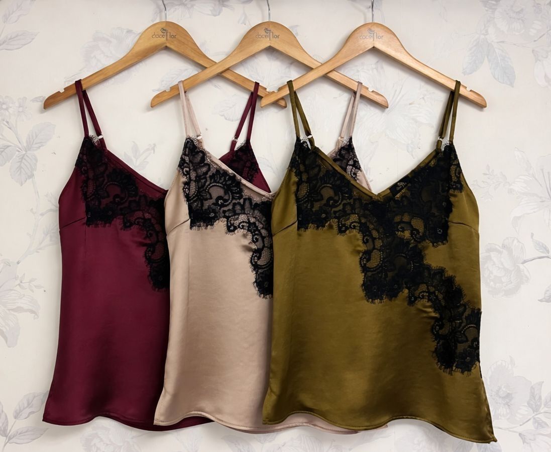 Regata Assimétrica Renda - Doce Flor