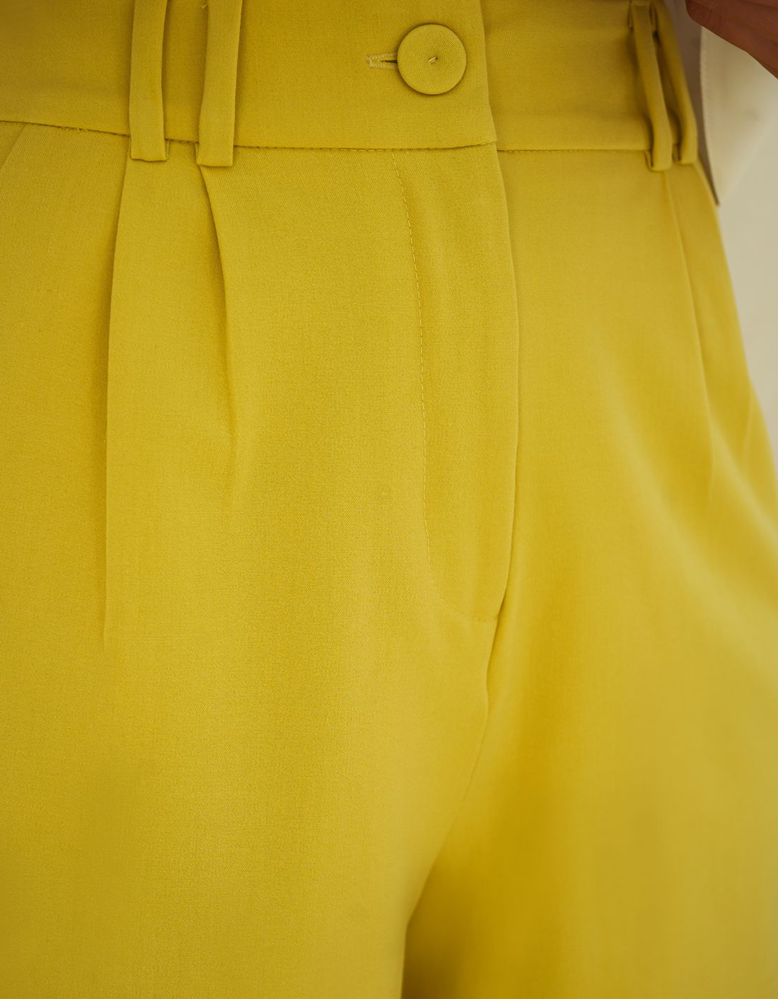 Shorts Pregas Elástico - Donna Ritz