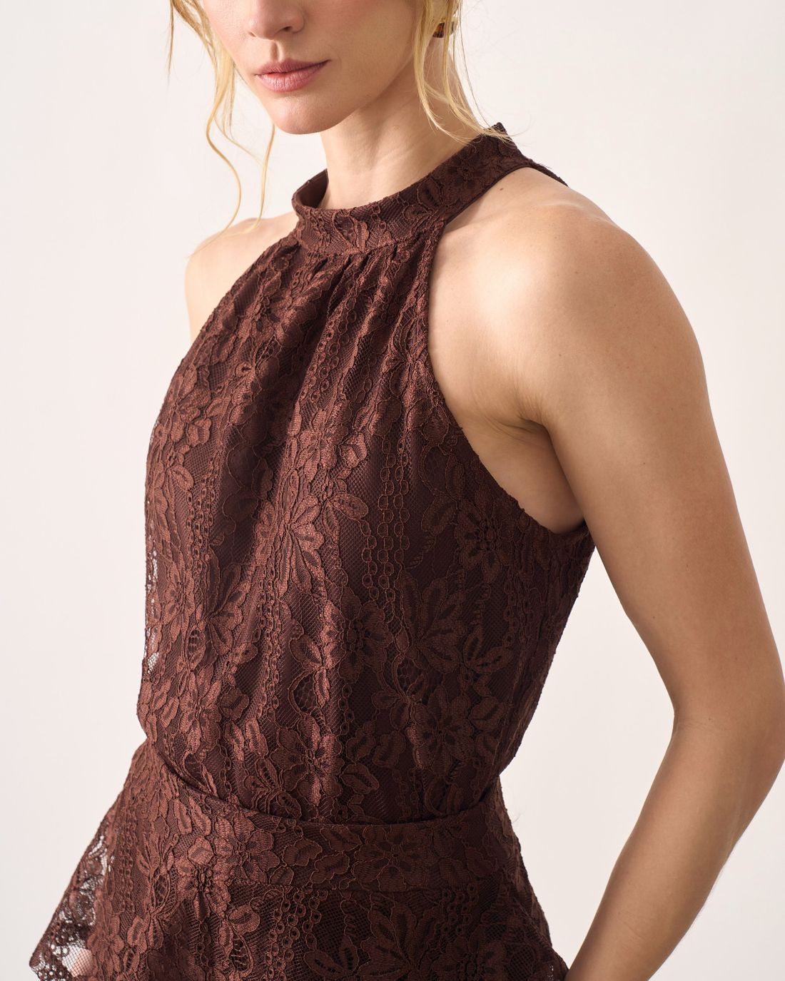 Regata Renda Halter Peplum - Milalai Regata Renda Halter Peplum - Milalai