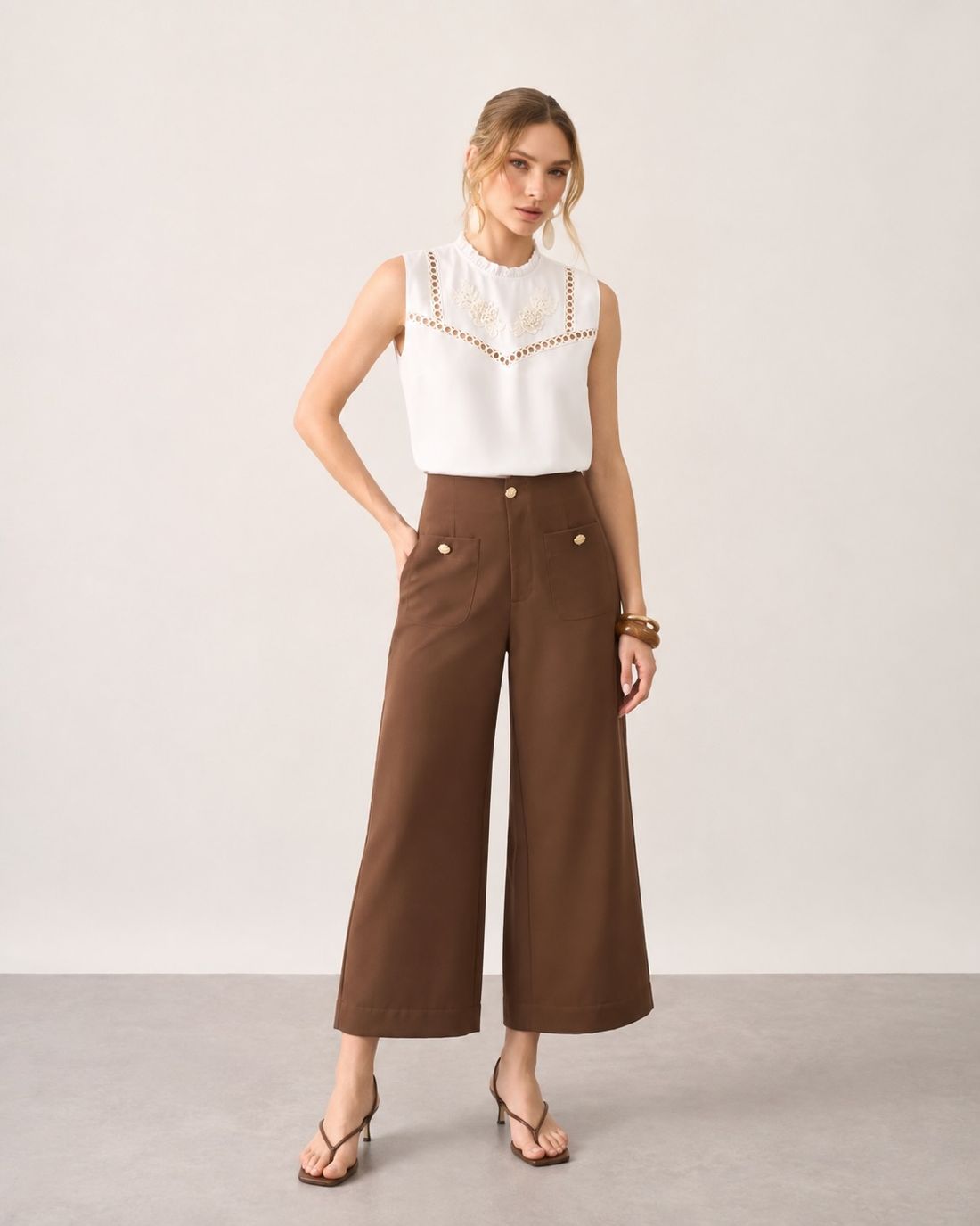 Calça Alfaiataria Mista Pantacourt - Milalai Calça Alfaiataria Mista Pantacourt - Milalai