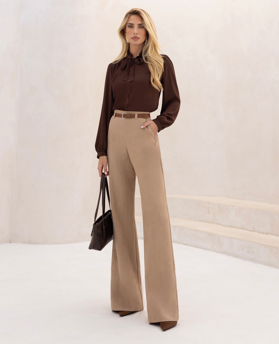 Camisa Social Feminina Gola Laço - Doce Flor Camisa Social Feminina Gola Laço - Doce Flor