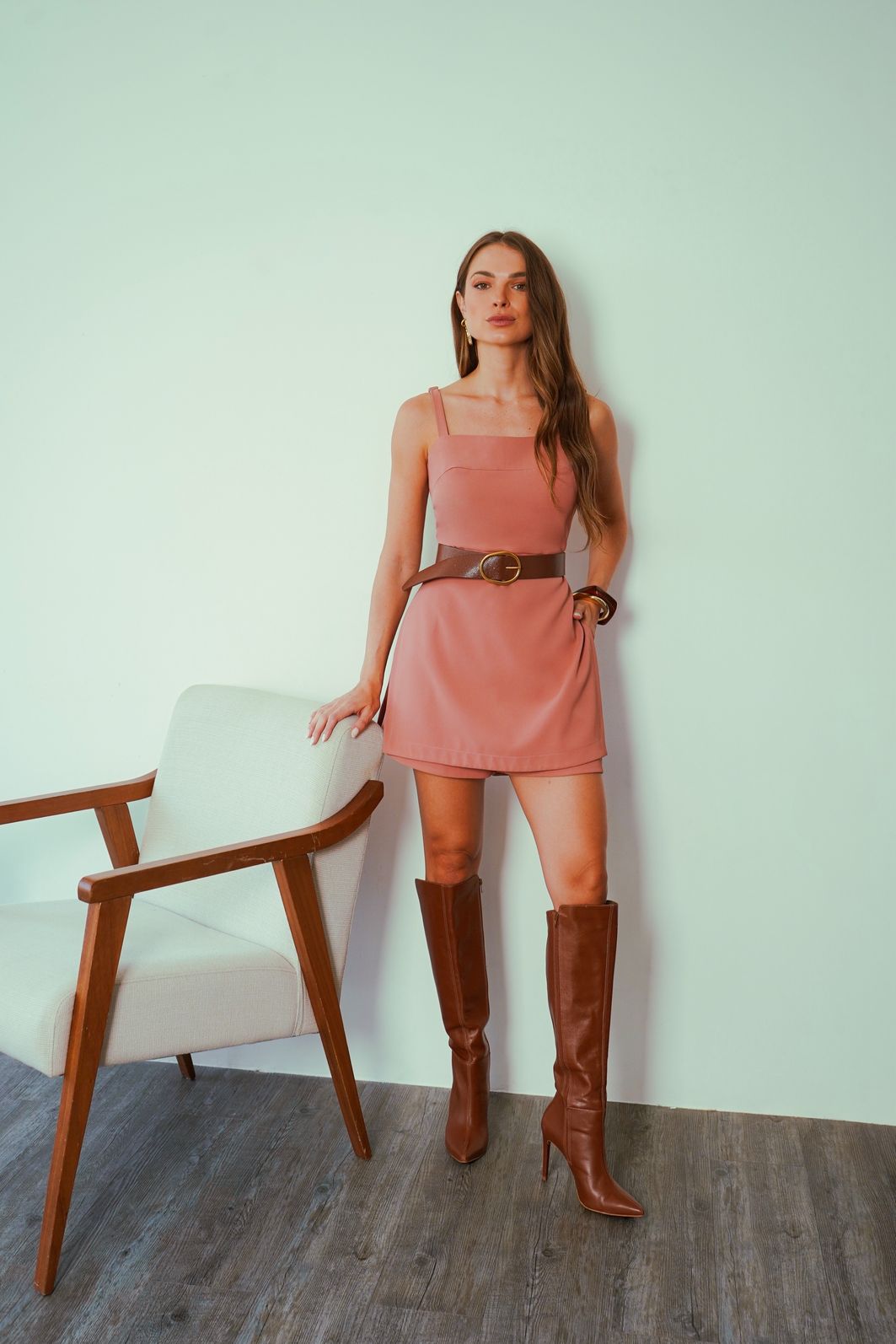 Túnica Alfaiataria Fenda Cinto - Donna Ritz Túnica Alfaiataria Fenda Cinto - Donna Ritz