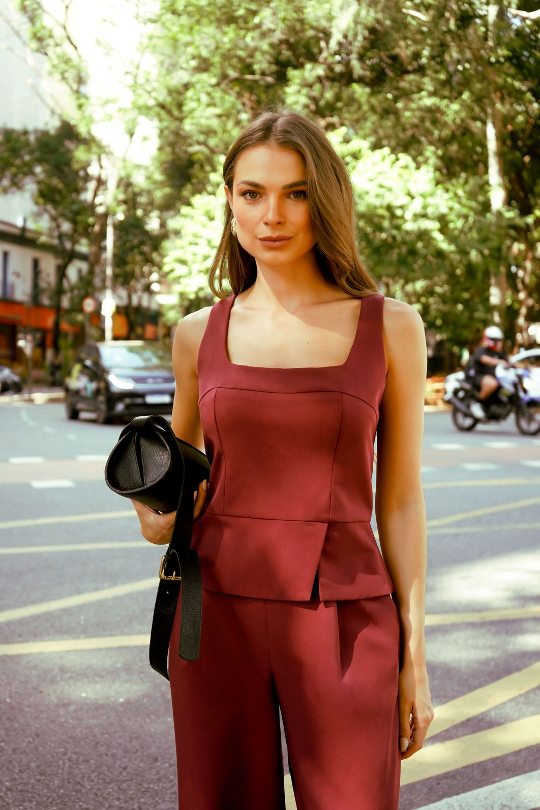 Top Alongado Barra Transpassada - Donna Ritz Top Alongado Barra Transpassada - Donna Ritz