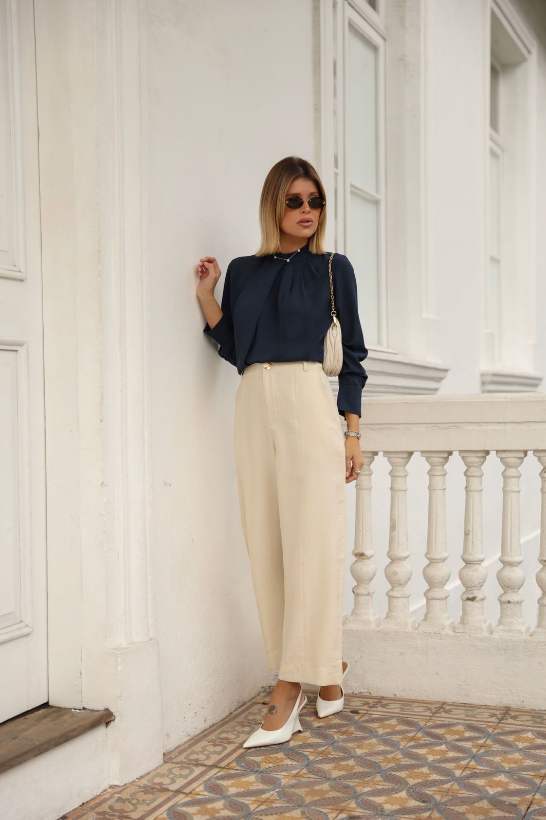 Blusa Crepe Drapeado e Pregas - Milalai Blusa Crepe Drapeado e Pregas - Milalai