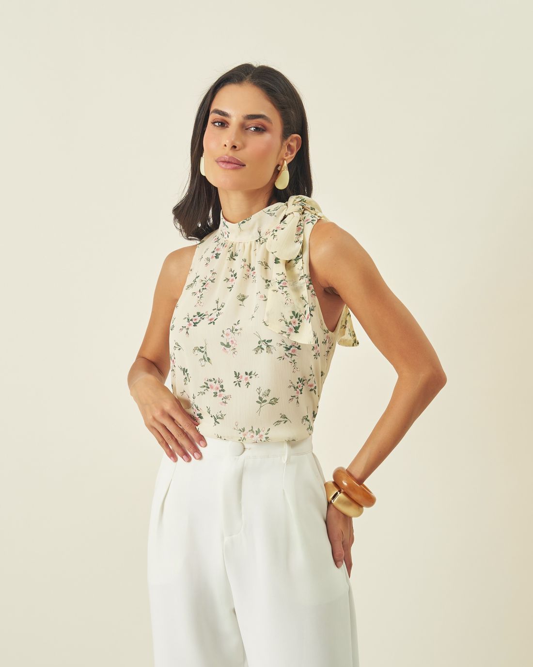 Regata Feminina Chiffon Estampa Floral com Laço - Milalai Regata Feminina Chiffon Estampa Floral com Laço - Milalai