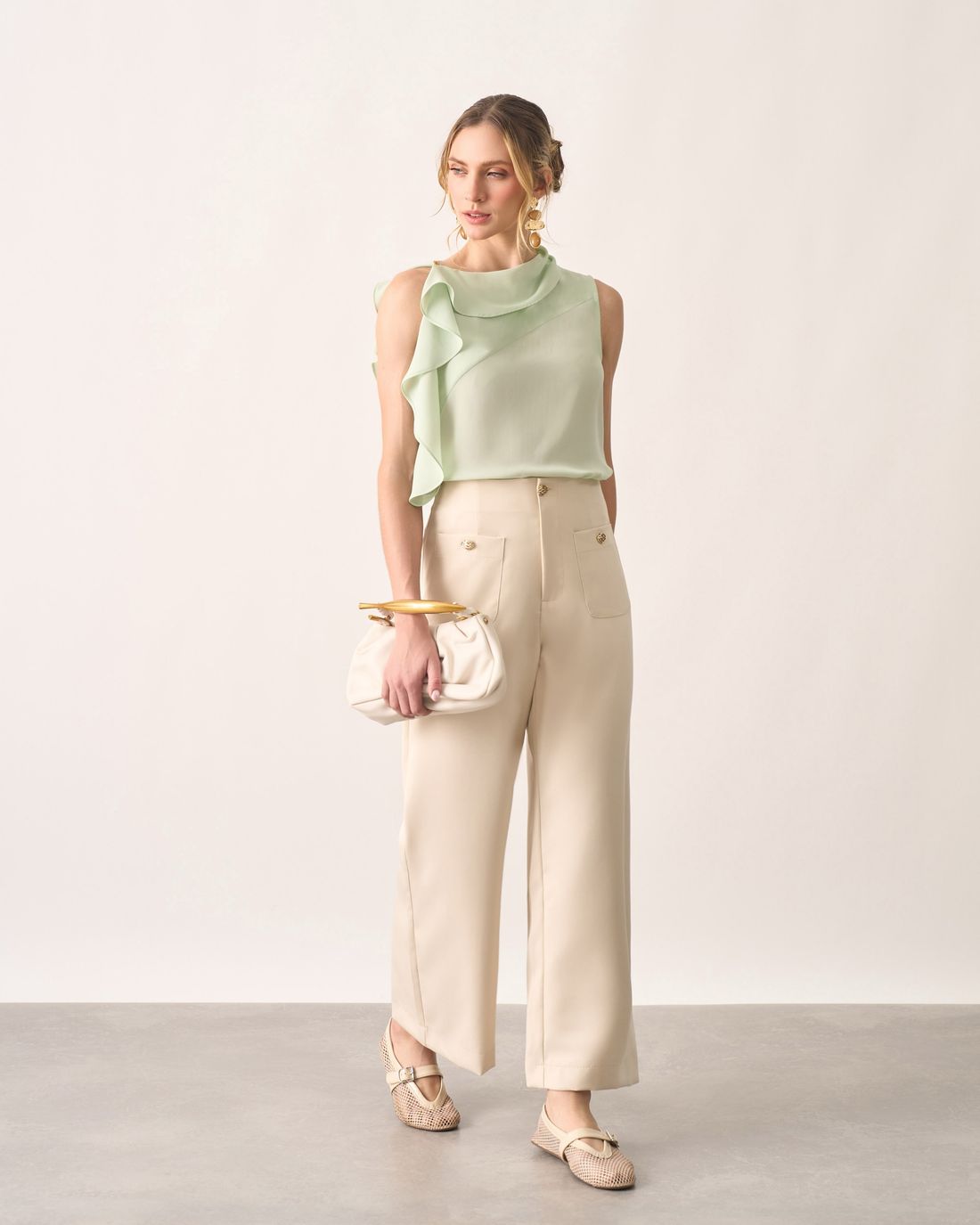 Blusa Crepe Gola Babados - Milalai Blusa Crepe Gola Babados - Milalai