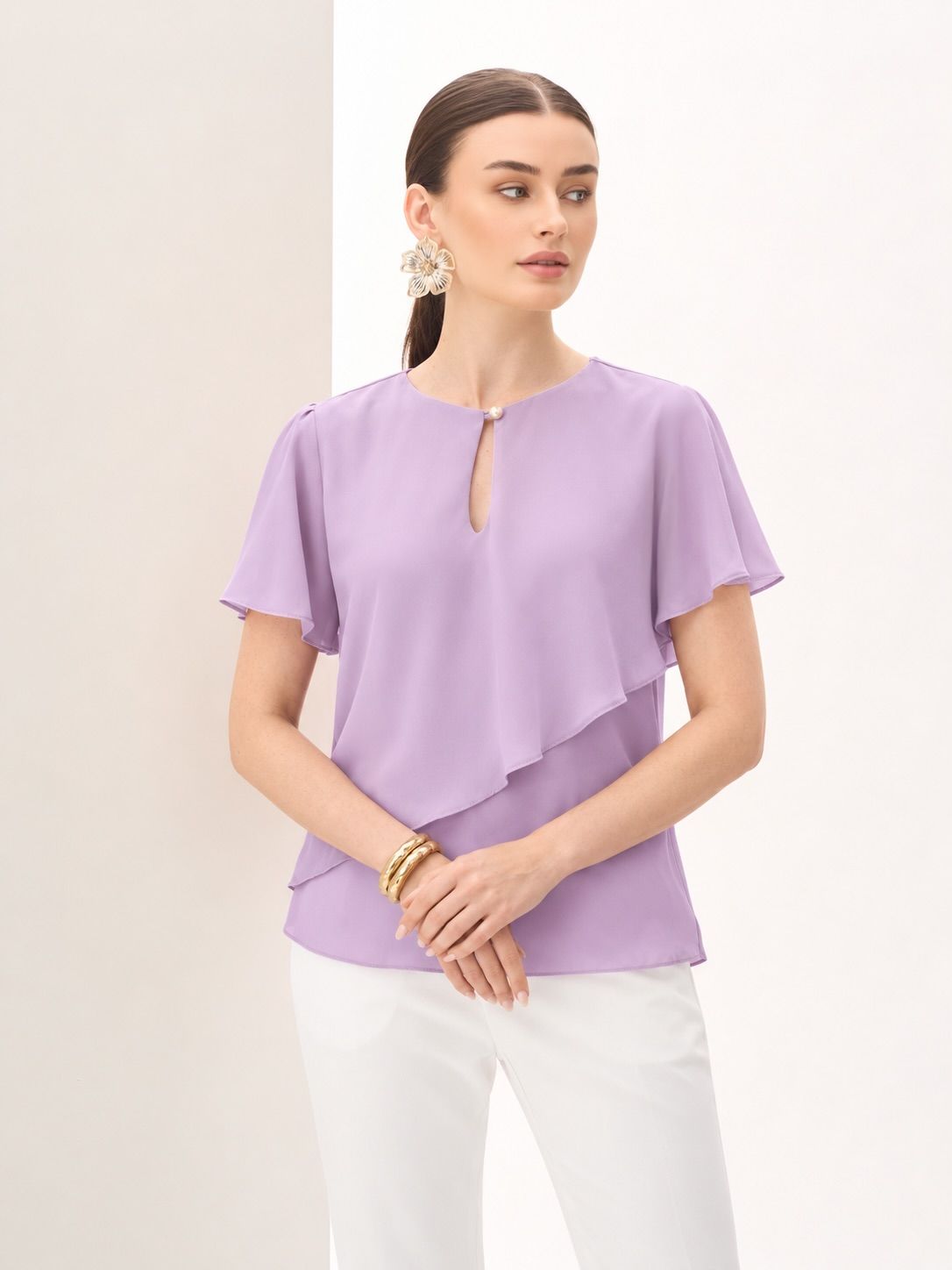 Blusa de Crepe Assimétrica com Botão no Decote - Milalai Blusa de Crepe Assimétrica com Botão no Decote - Milalai