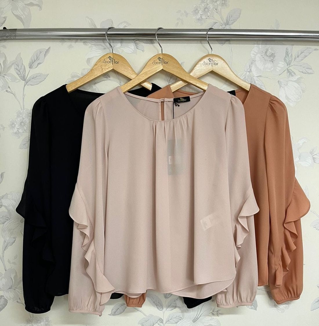 Blusa Crepe Com Jabots Na Manga - Doce Flor