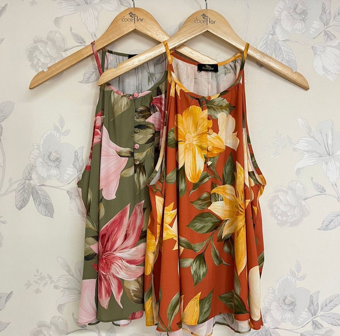Blusa Com Botões Estampa Maxi Floral - Doce Flor