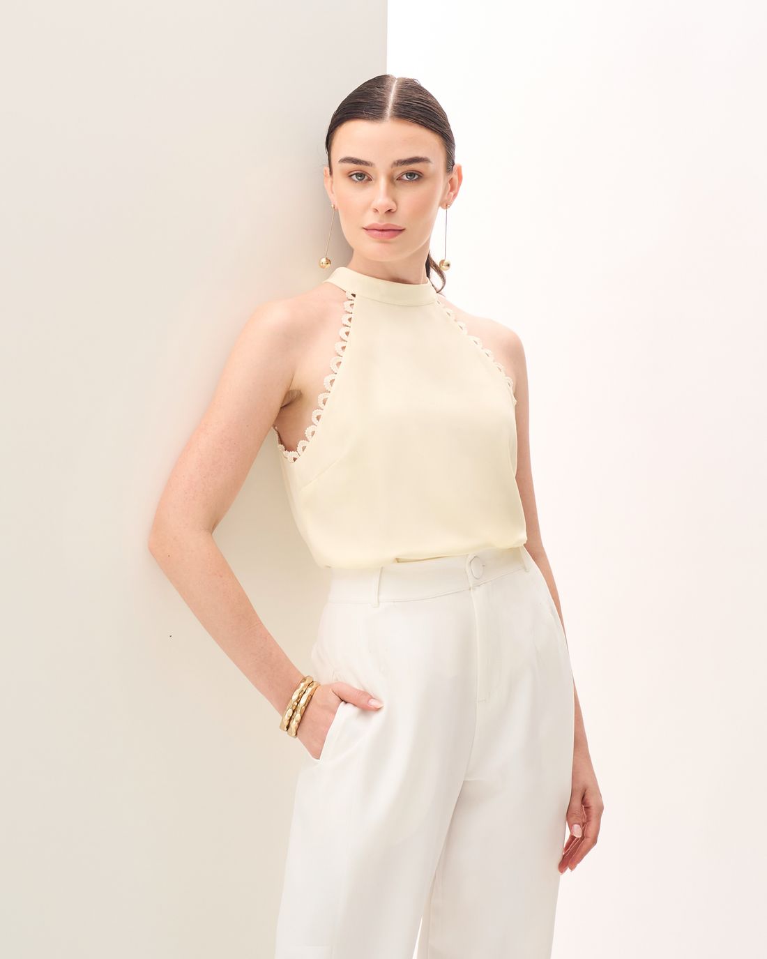 Regata Crepe Decote Halter Renda - Milalai Regata Crepe Decote Halter Renda - Milalai