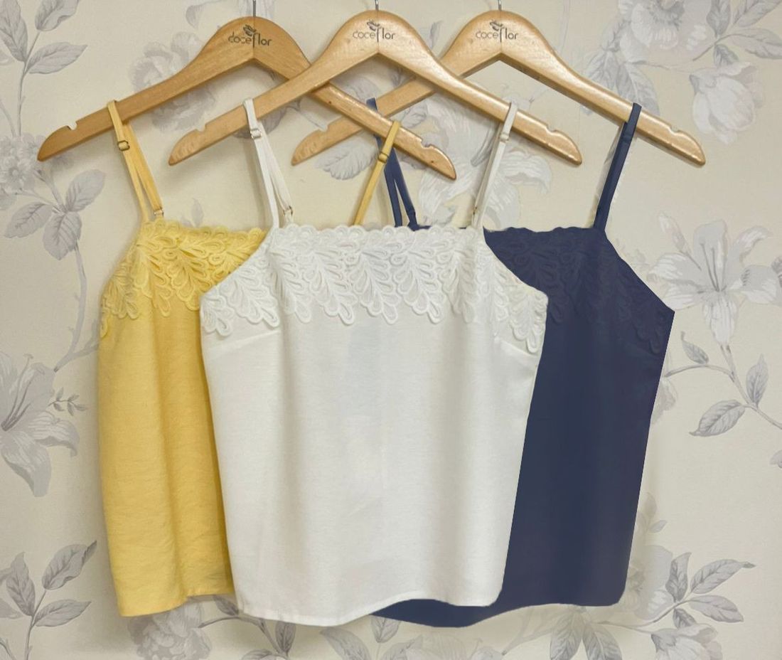 Regata Alfaiataria Mista Renda - Doce Flor Regata Alfaiataria Mista Renda - Doce Flor