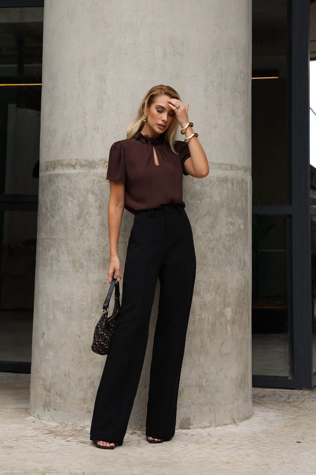 Blusa Crepe Gola Flor - Milalai Blusa Crepe Gola Flor - Milalai