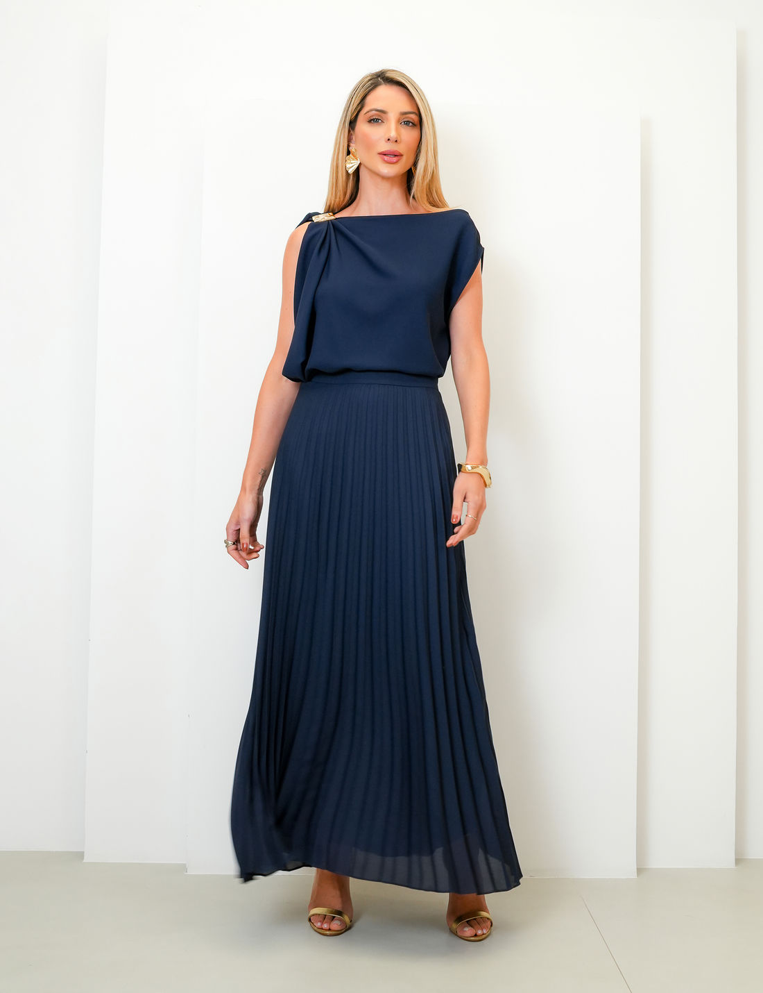 Saia Longa Brigitte Plissada - Unique Chic Saia Longa Brigitte Plissada - Unique Chic