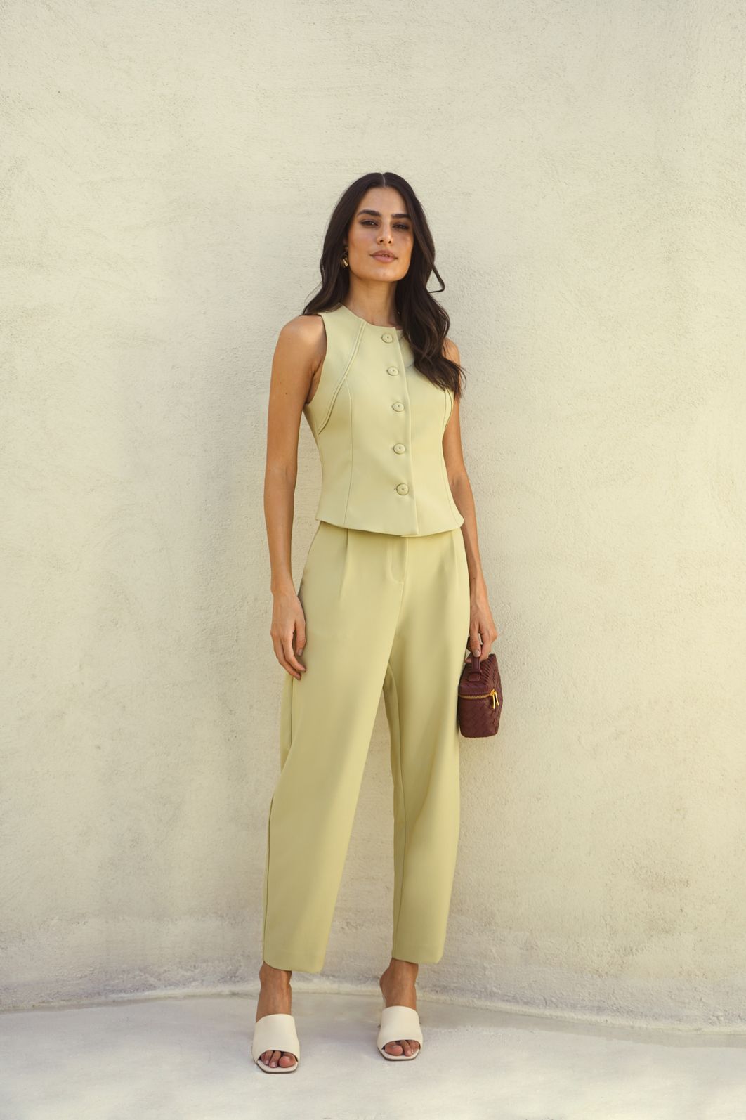 Calça Barrel Prega Span - Donna Ritz Calça Barrel Prega Span - Donna Ritz