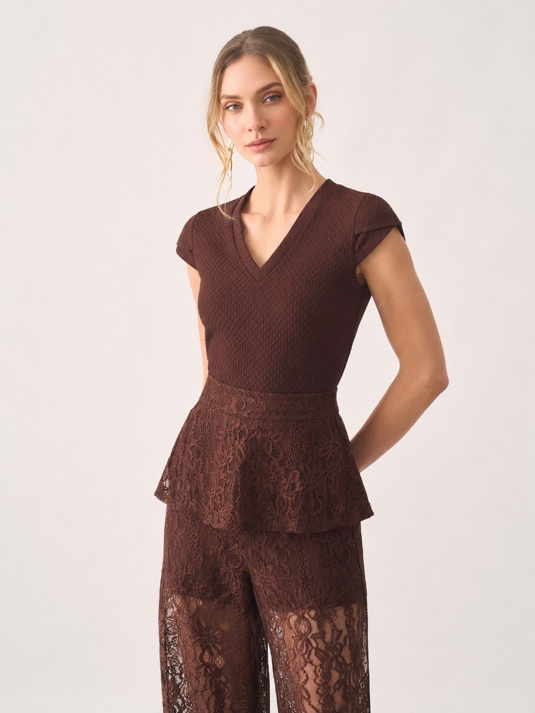 Blusa Malha Maquinetada Decote V - Milalai Blusa Malha Maquinetada Decote V - Milalai