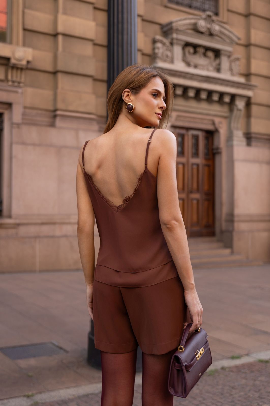 Regata Crepe Dupla Camada Decote Renda - Doce Flor