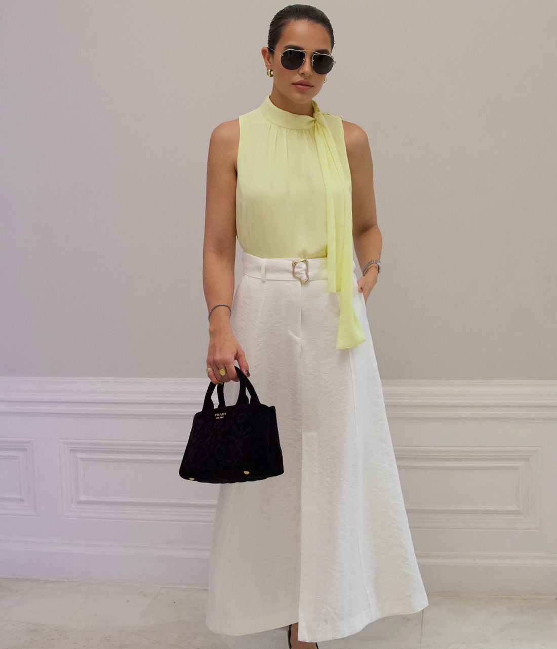 Regata Laço Decote Ombro Botão - Milalai Regata Laço Decote Ombro Botão - Milalai