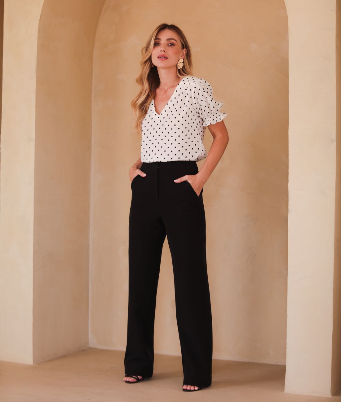 Calça Reta Alfaiataria Span - Donna Ritz Calça Reta Alfaiataria Span - Donna Ritz
