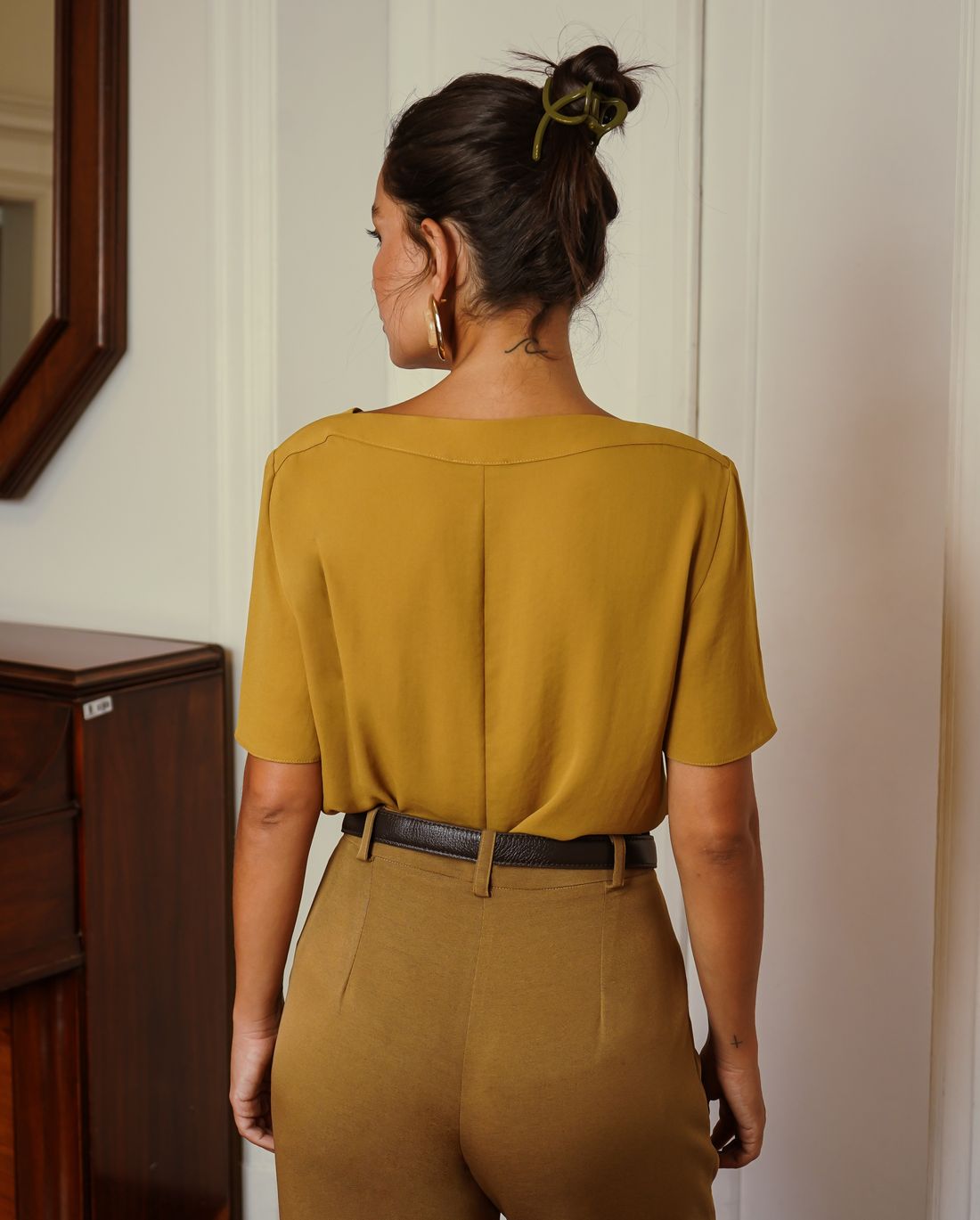 Blusa Crepe Decote Canoa - Donna Ritz Blusa Crepe Decote Canoa - Donna Ritz