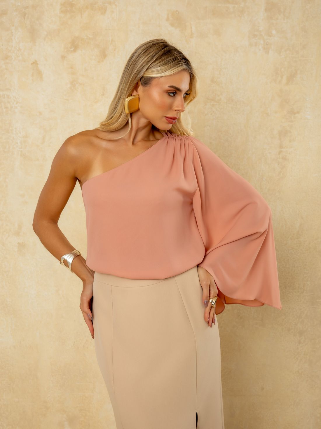 Blusa Feminina Crepe Ombro Único - Doce Flor